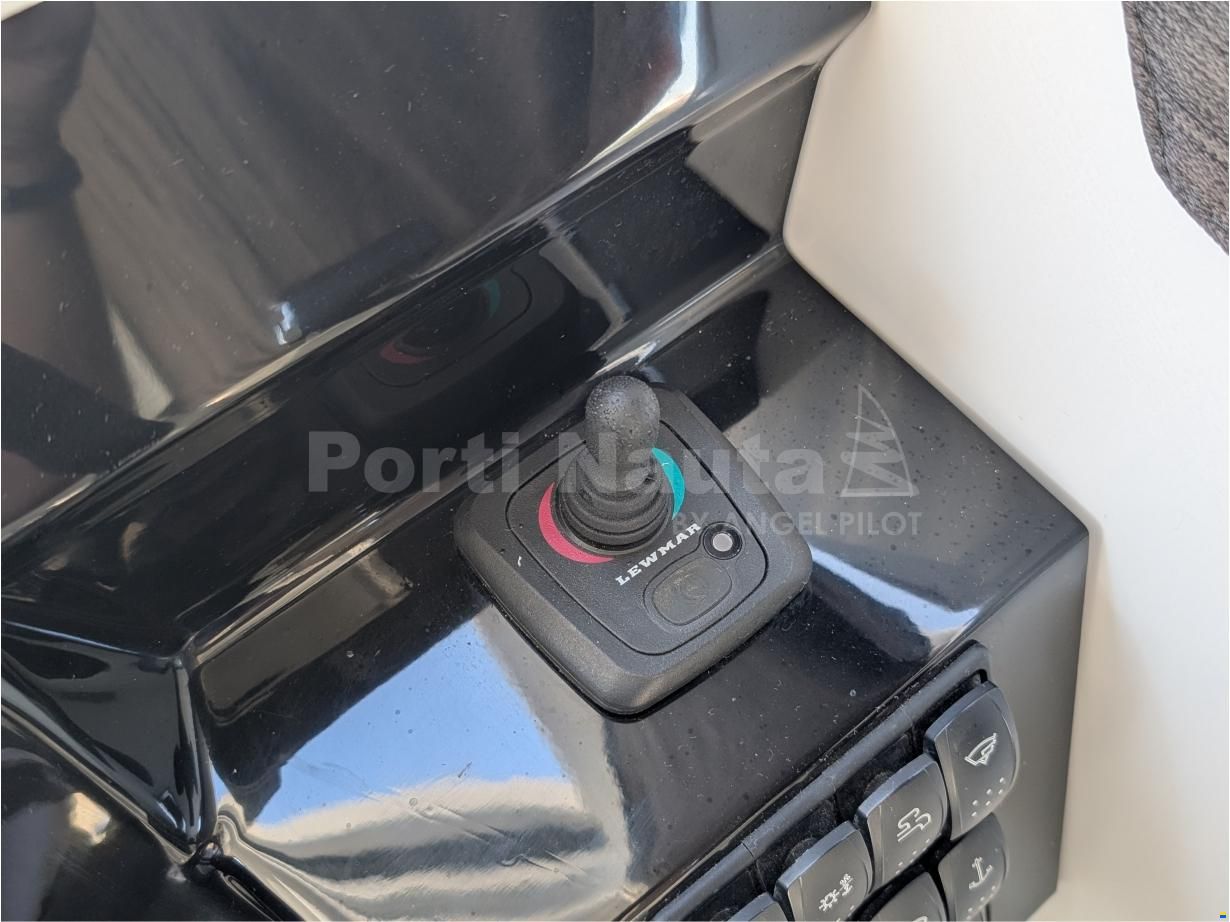 Beneteau Antares 8 OB