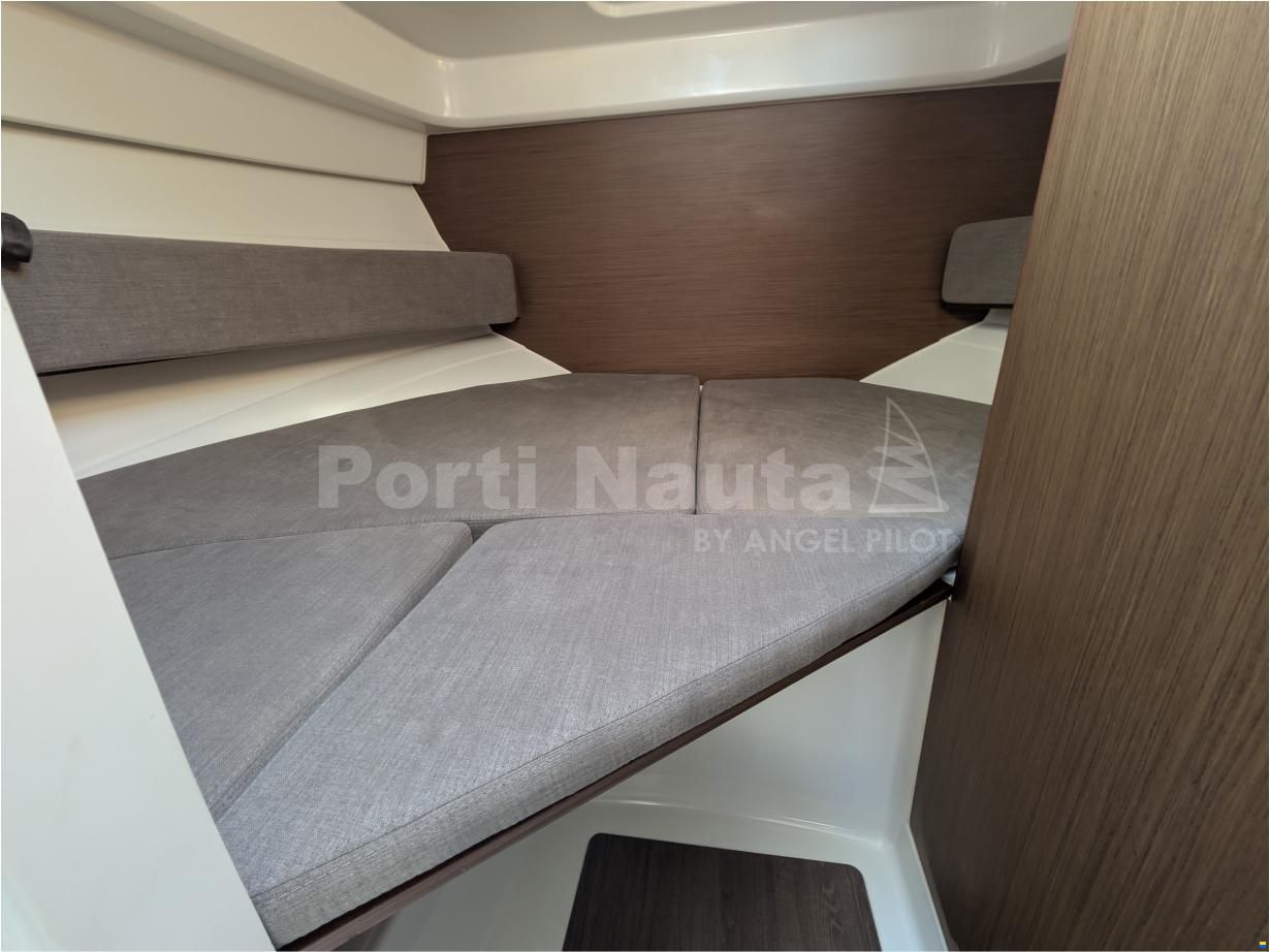 Beneteau Antares 8 OB