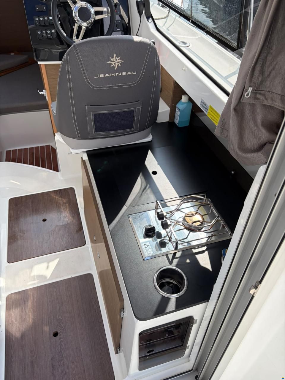 Jeanneau Merry Fisher 795