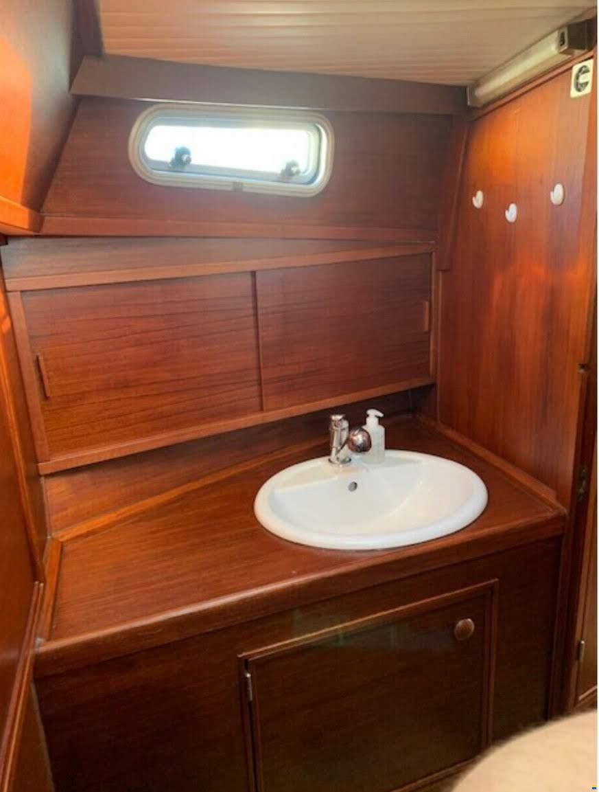 Nauticat 33