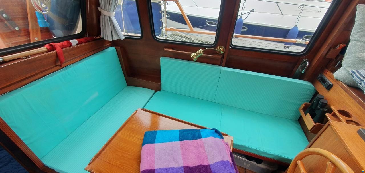 Nauticat 33