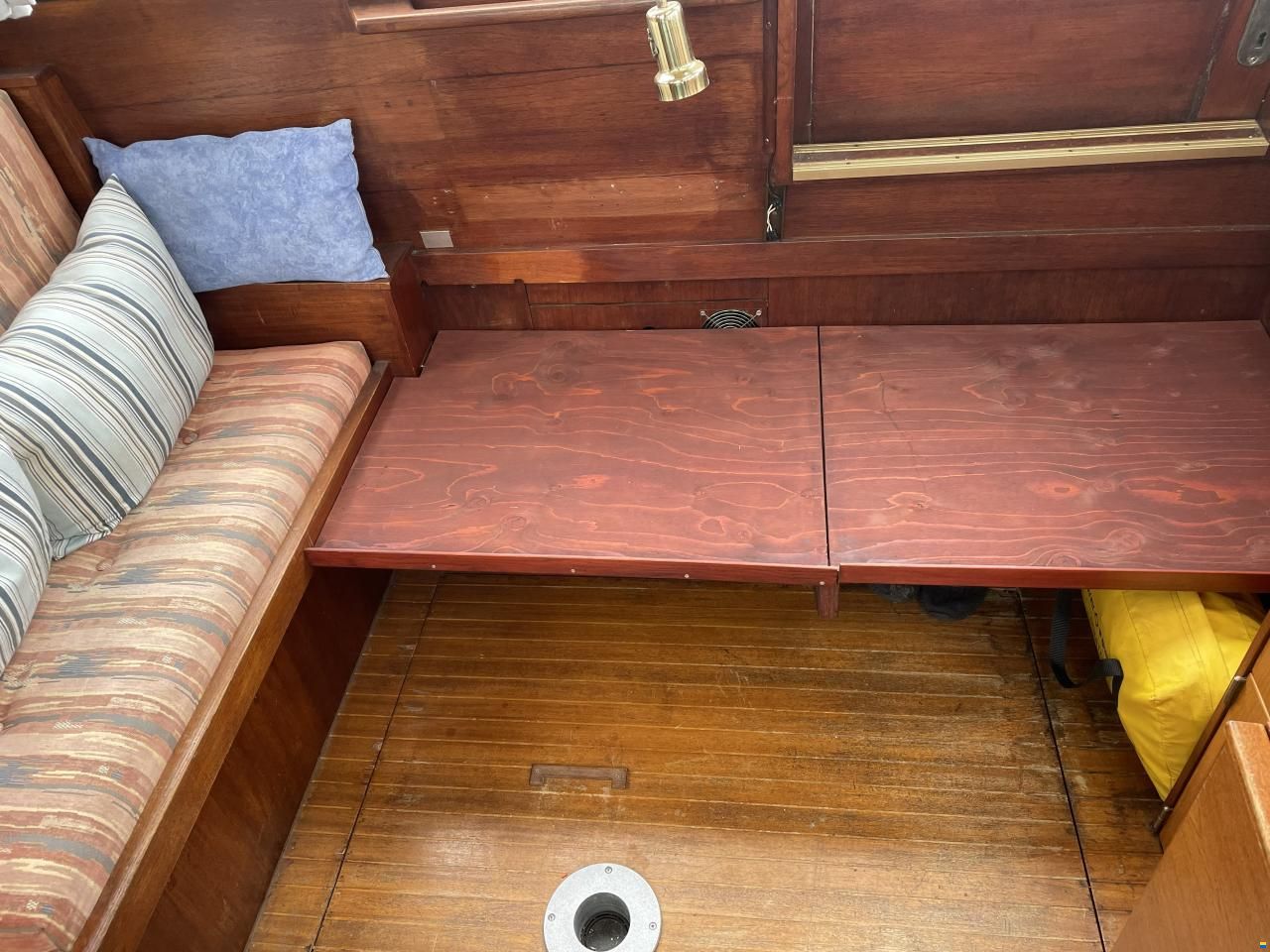 Nauticat 33