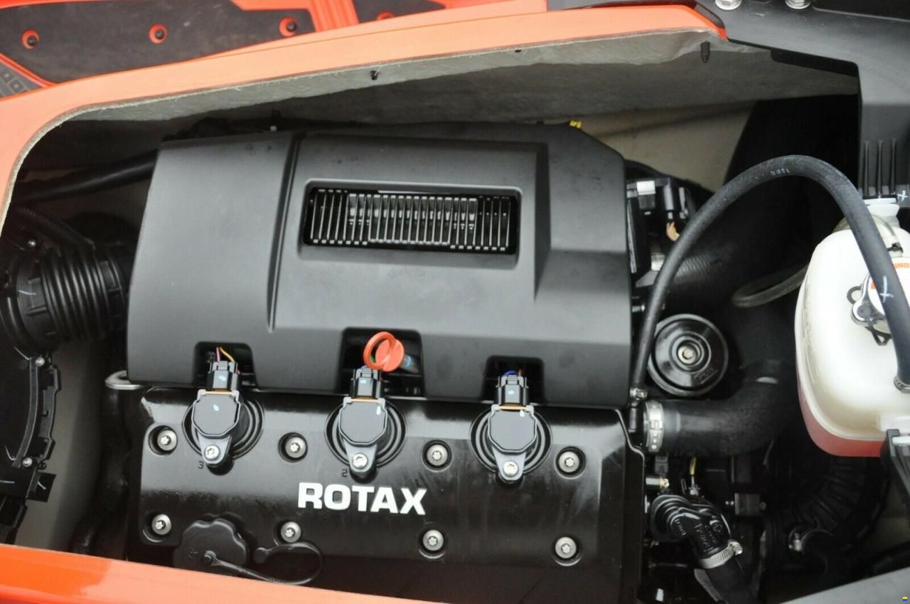 Sea-Doo Jet-ski Sea-Doo RXP 300