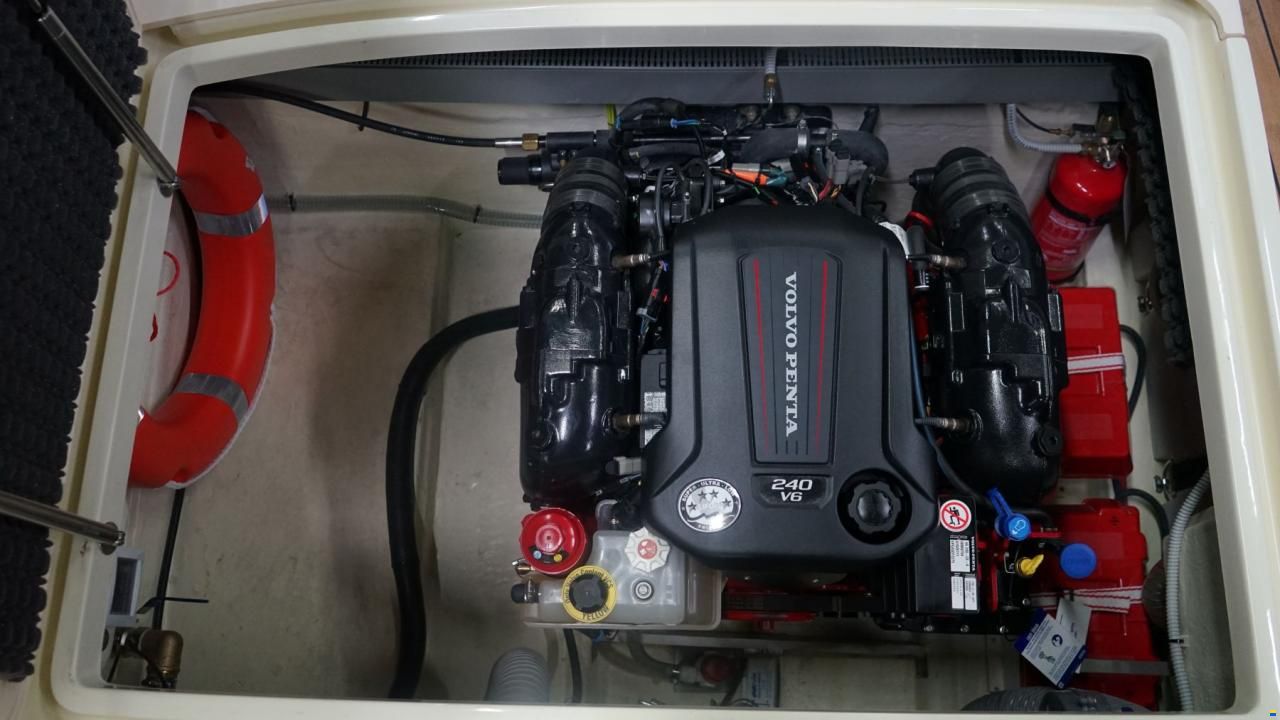 Invictus 250 CX