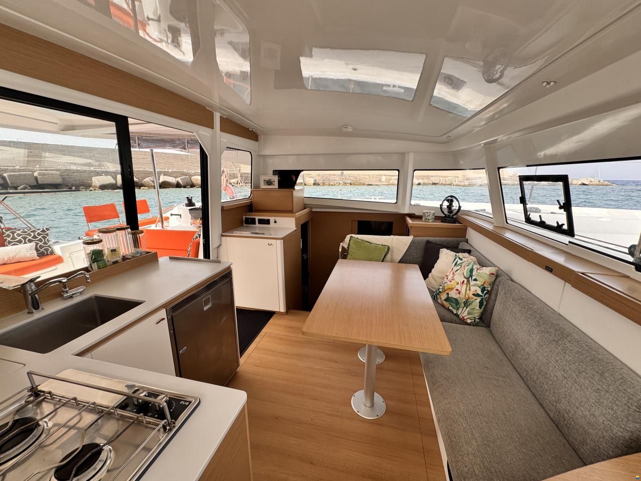 Excess 11 Pulse Line Catamaran - Rúna