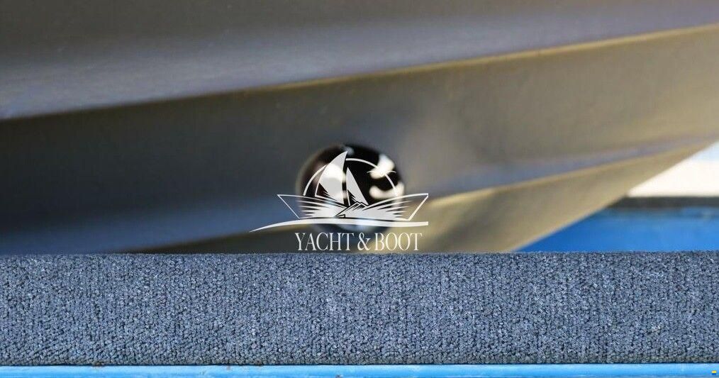 Chaparral 240 Signatur