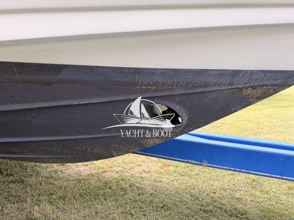 Sea Ray Sundancer 275