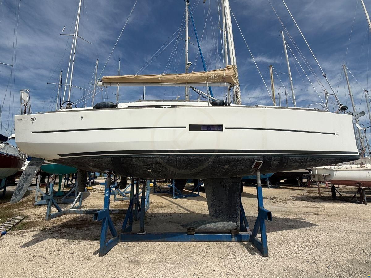 Nautitech DUFOUR 310 GRAND LARGE
