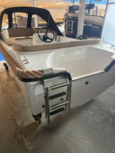 SeaFinder 435