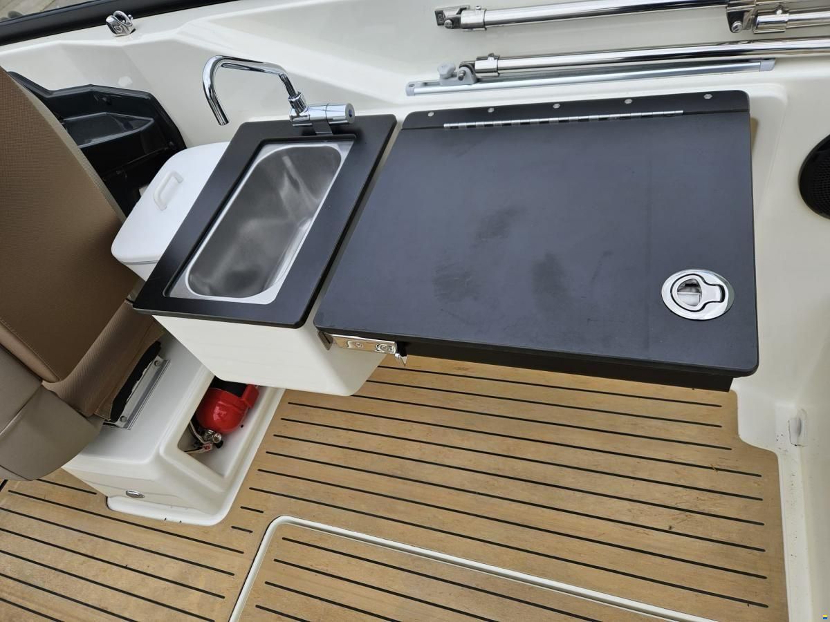 Quicksilver Activ 675 Cruiser
