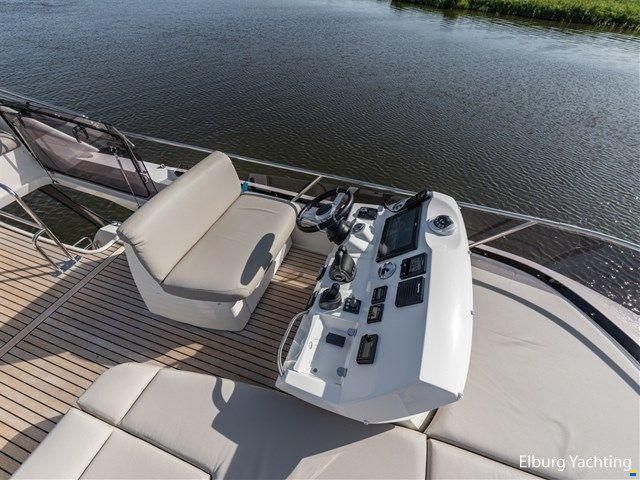 Prestige 460 - Flybridge