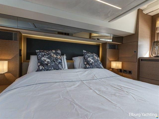 Prestige 460 - Flybridge