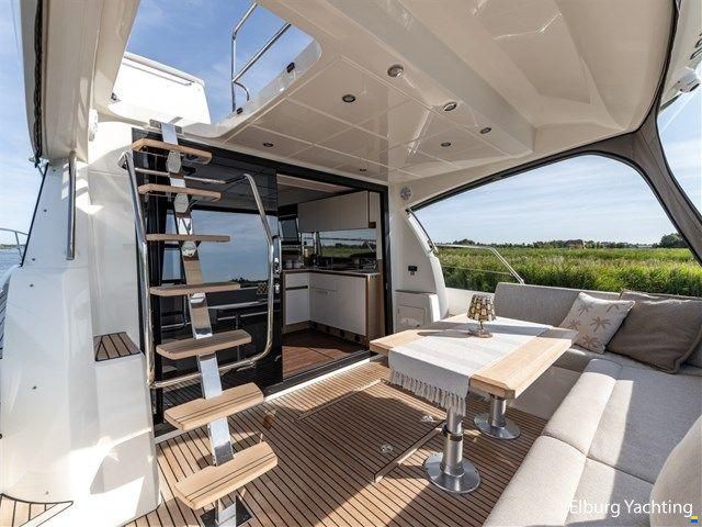 Prestige 460 - Flybridge