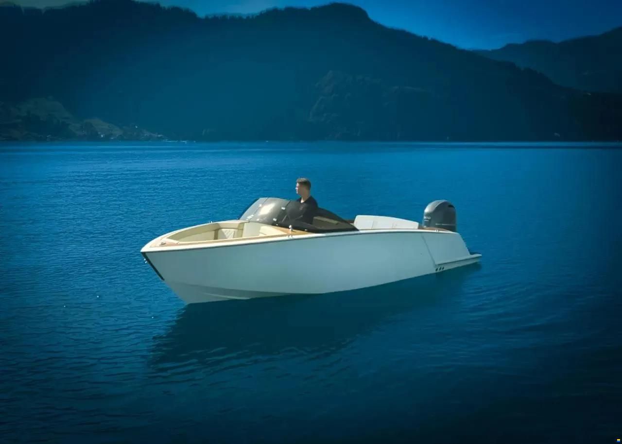 Flying Shark 5.7 Bowrider