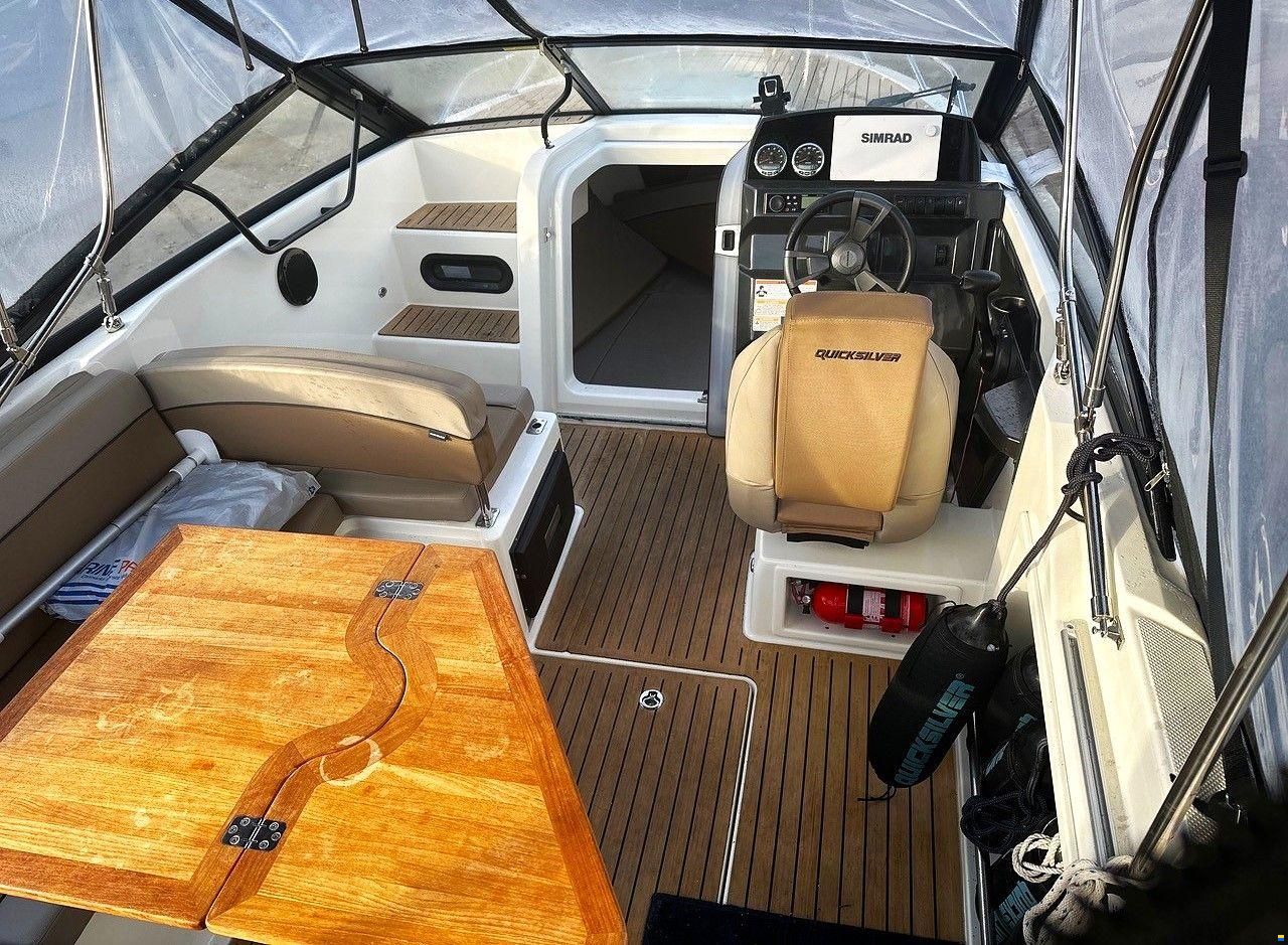 Quicksilver Activ 675 Cruiser med Mercury 150Hk Moto