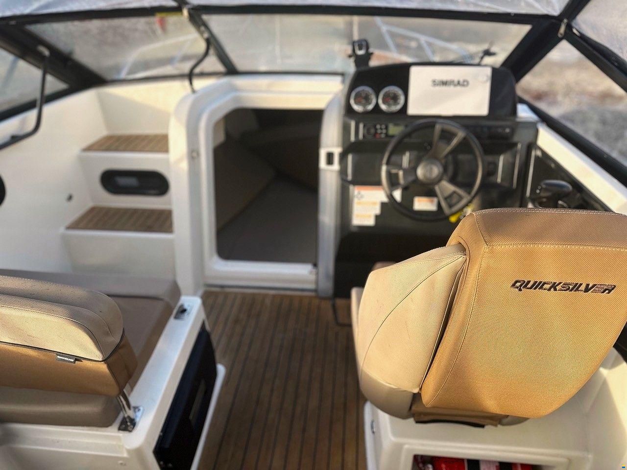 Quicksilver Activ 675 Cruiser med Mercury 150Hk Moto