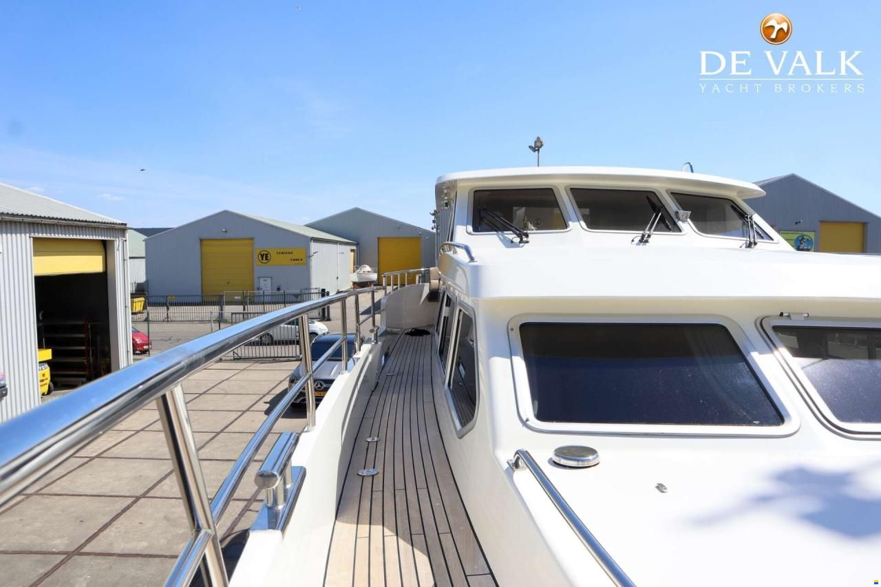 Van der Valk Continental 15.50 FR