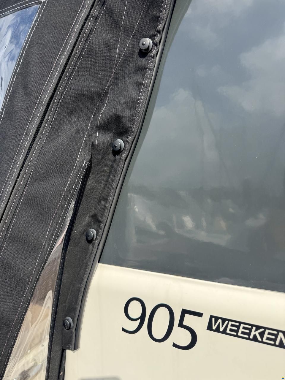 Quicksilver 905 Weekend