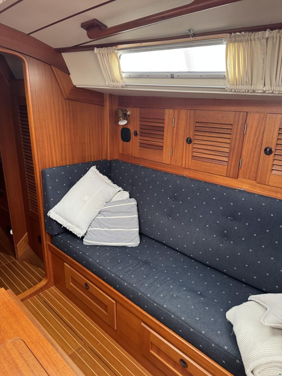 Hallberg-Rassy 36, MK1 (nr 235)