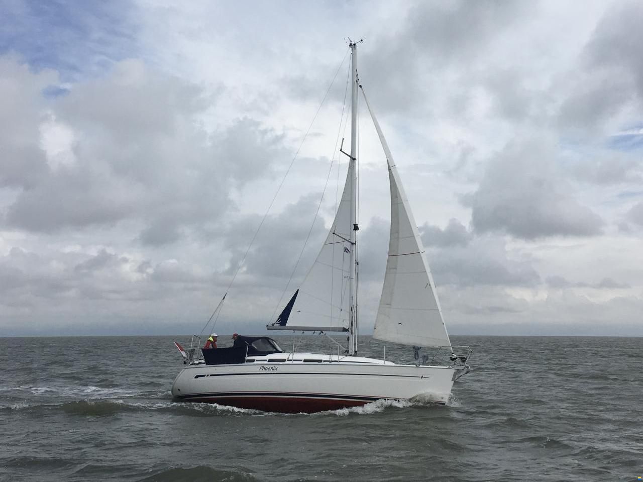 Bavaria 32