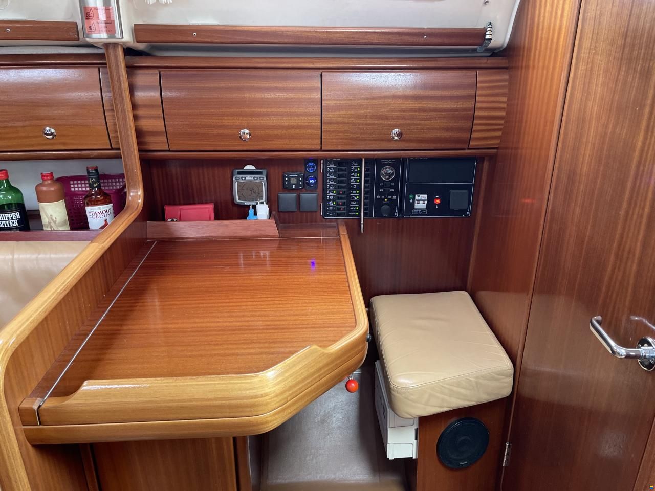 Bavaria 32