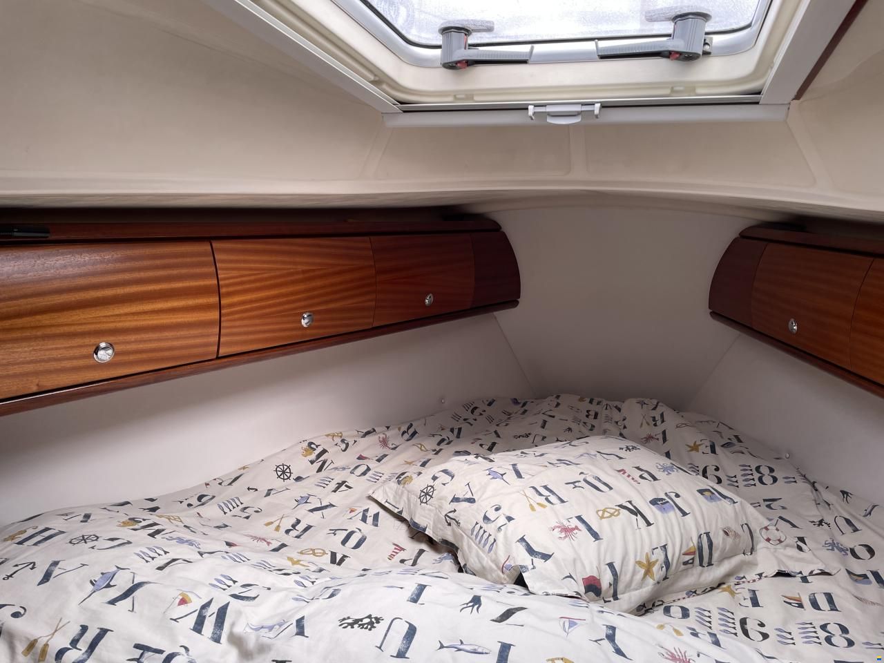 Bavaria 32