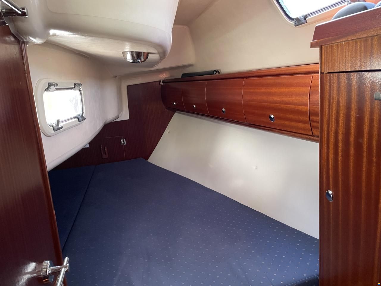 Bavaria 32