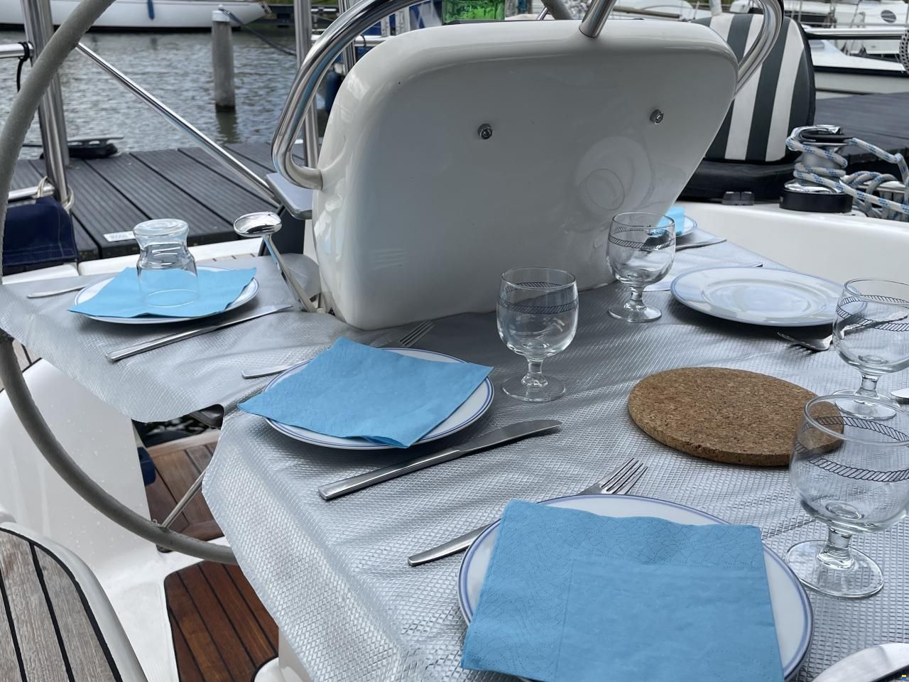 Bavaria 32
