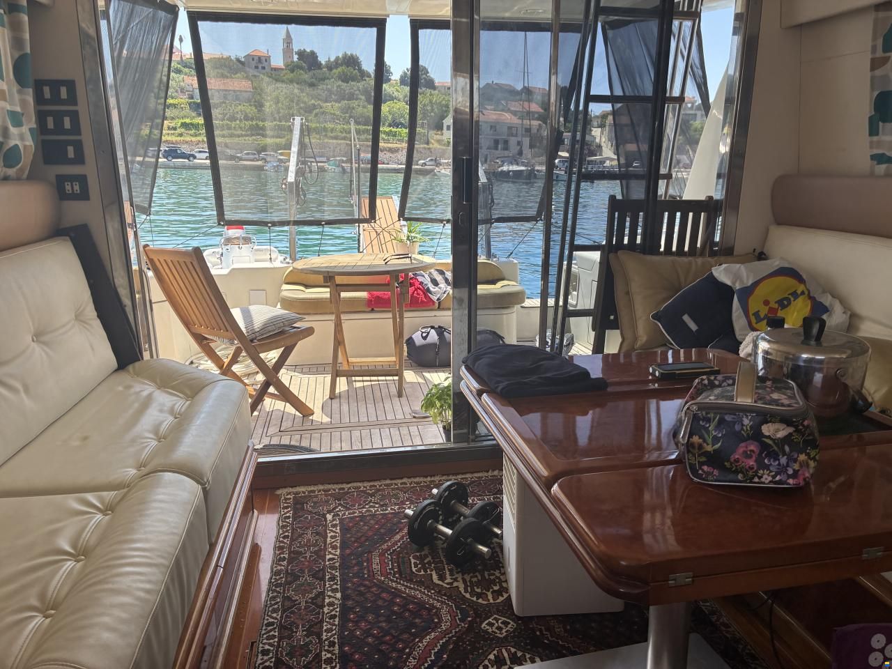 Azimut AZ 40