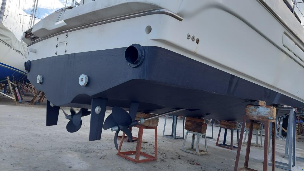 Azimut AZ 40