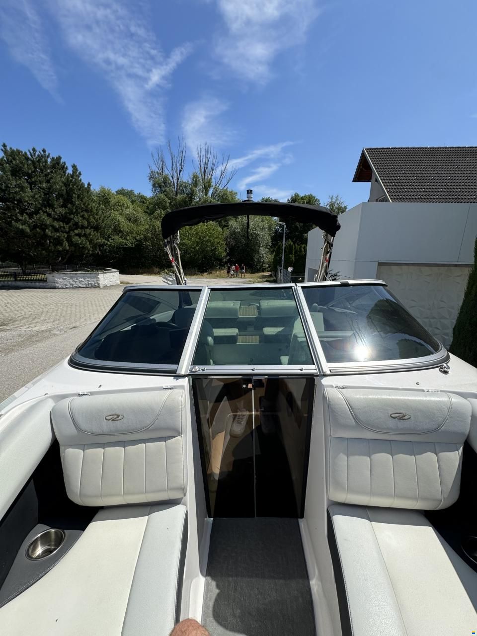 Regal 2100