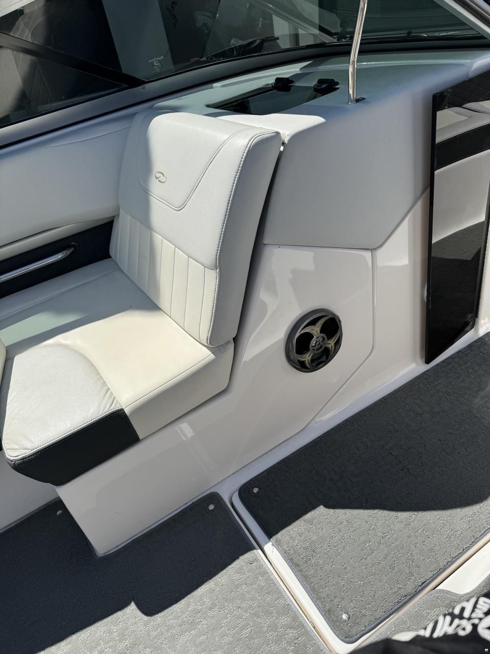 Regal 2100