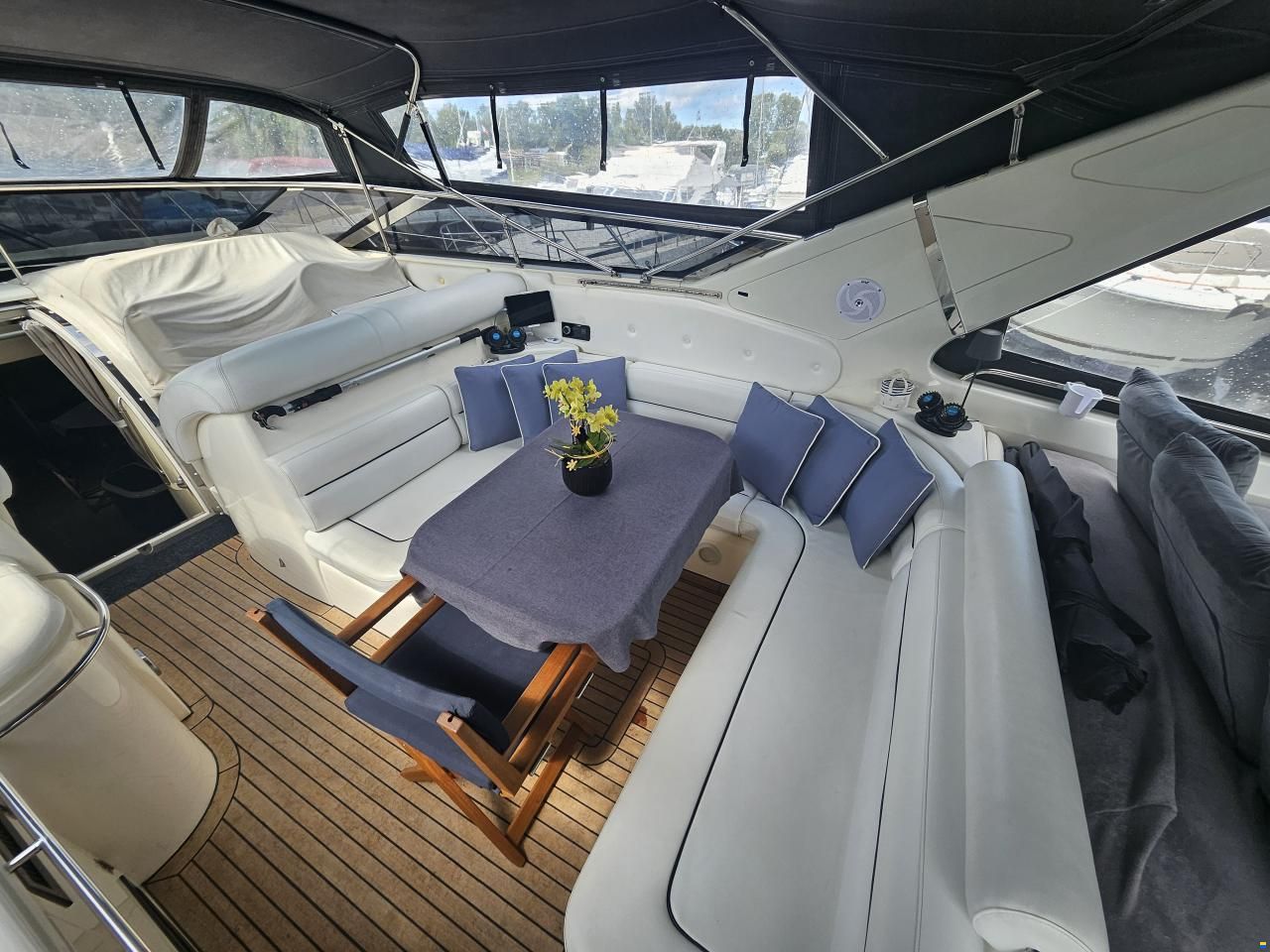 Sunseeker Camargue 55