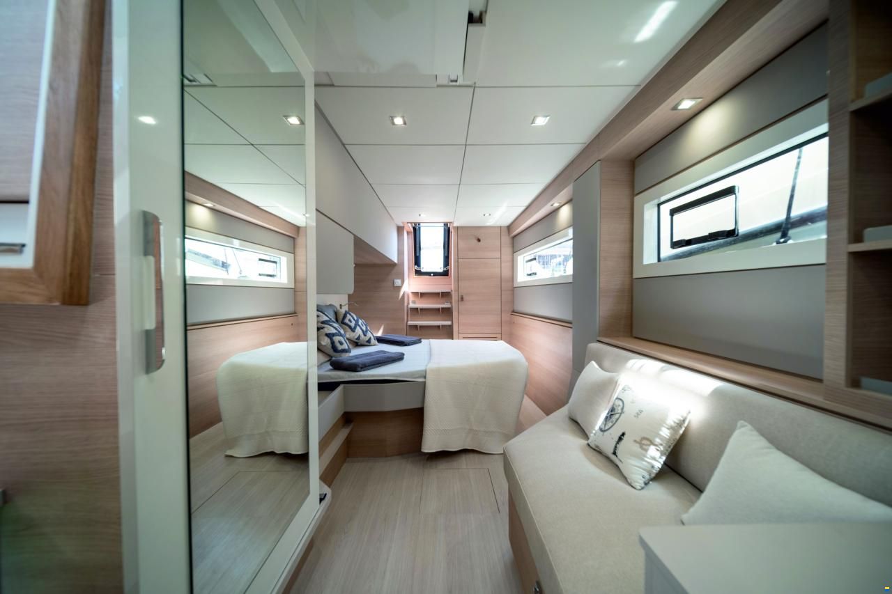 Aventura Yachts 48