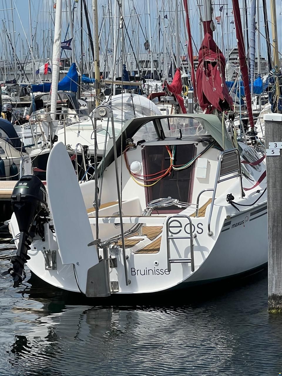 Maxus 24