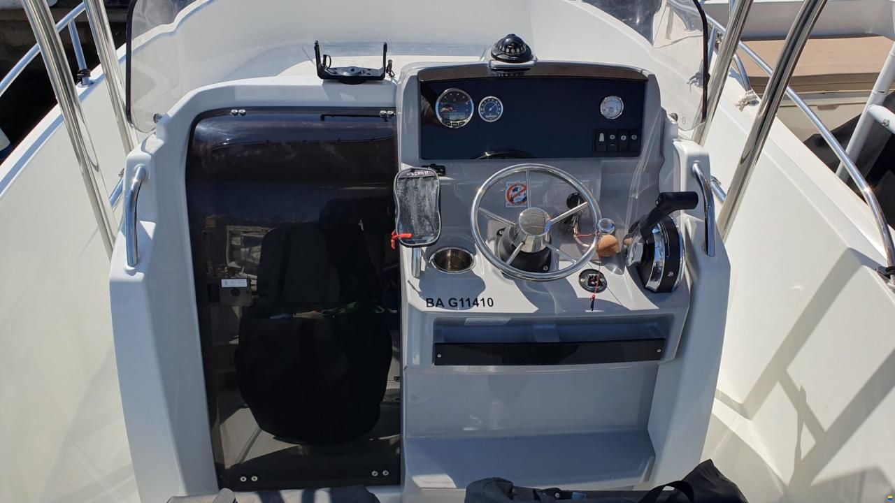 Jeanneau Cap Camarat 6.5 CC Serie 3