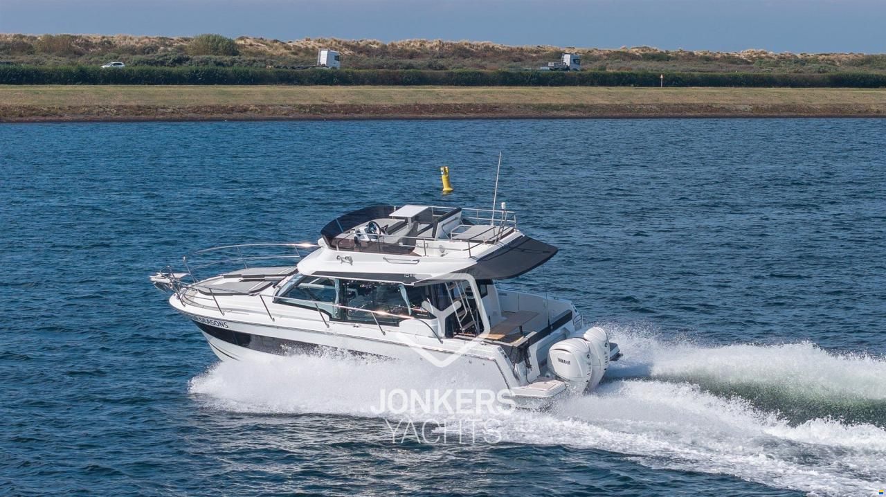 Jeanneau Merry Fisher 1095 Fly