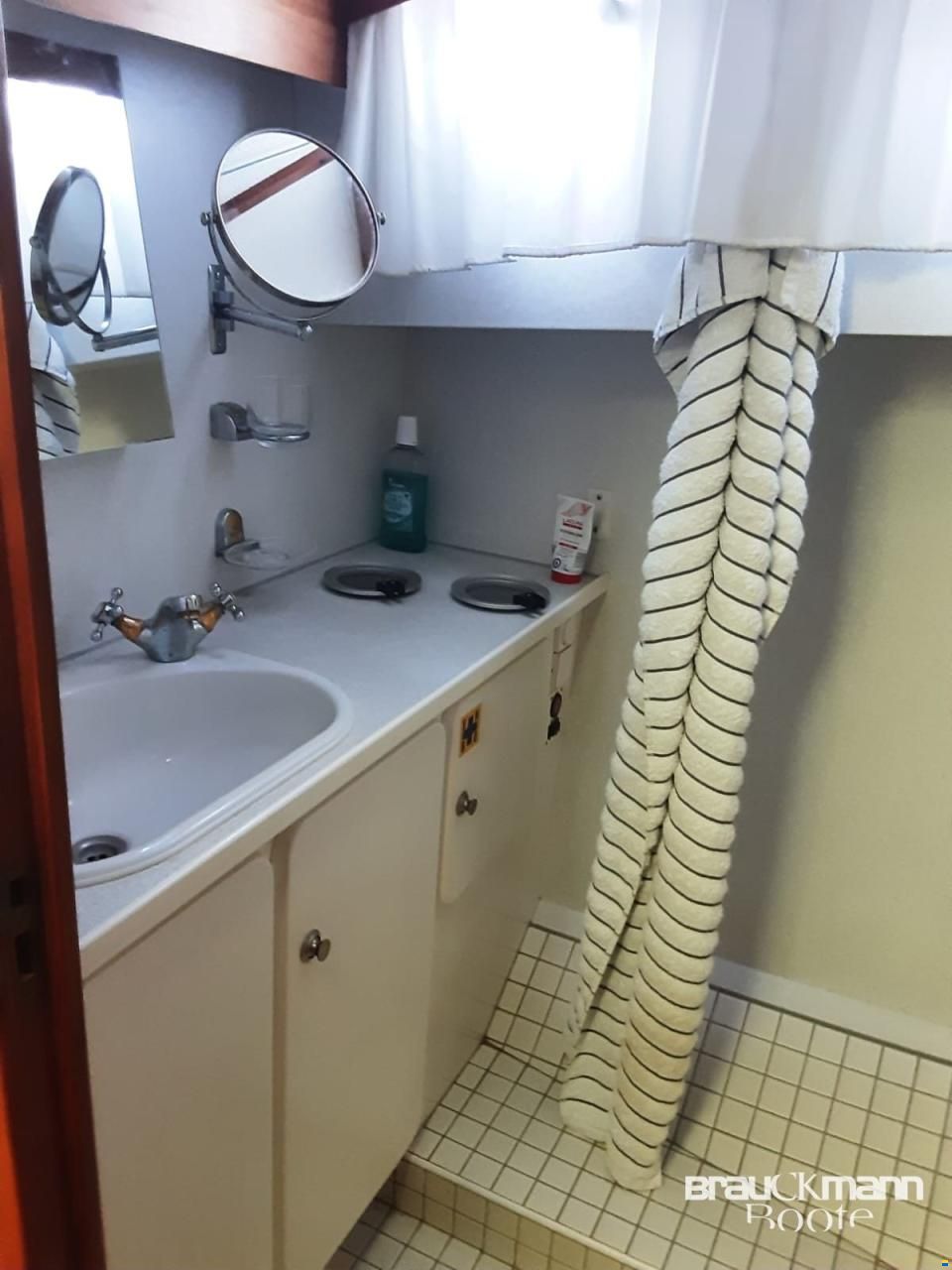 Linssen Dutch Sturdy 320AC