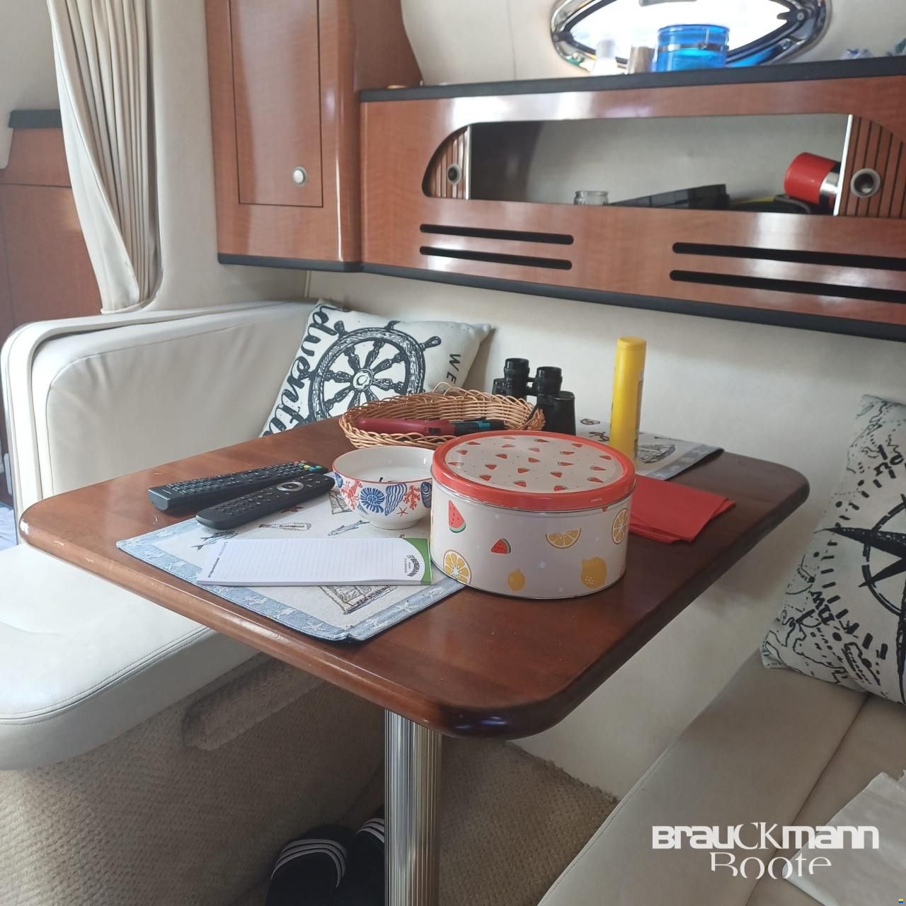 Sea Ray 315 Sundancer