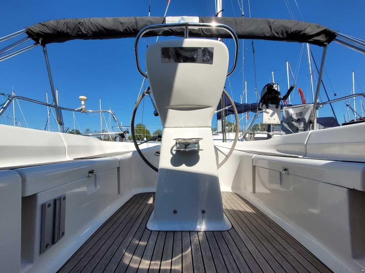Bavaria 40-3