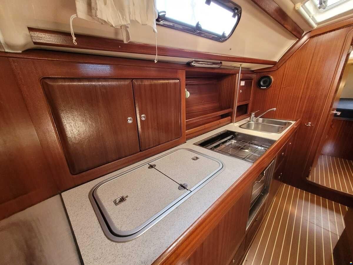 Bavaria 40-3