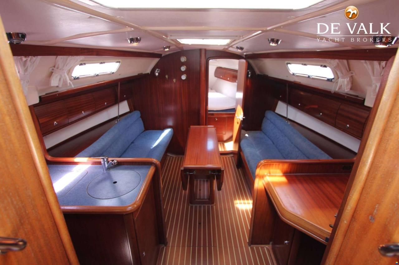 Bavaria 32