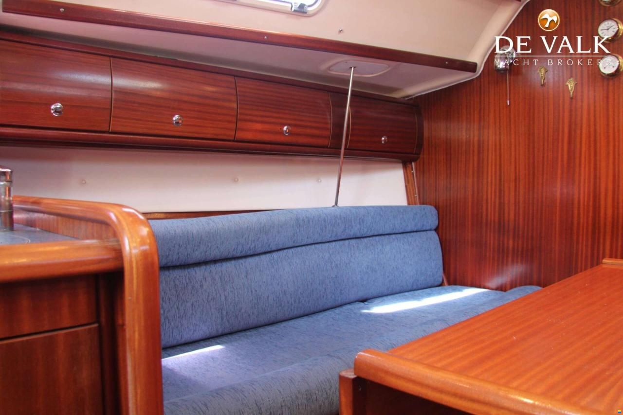 Bavaria 32