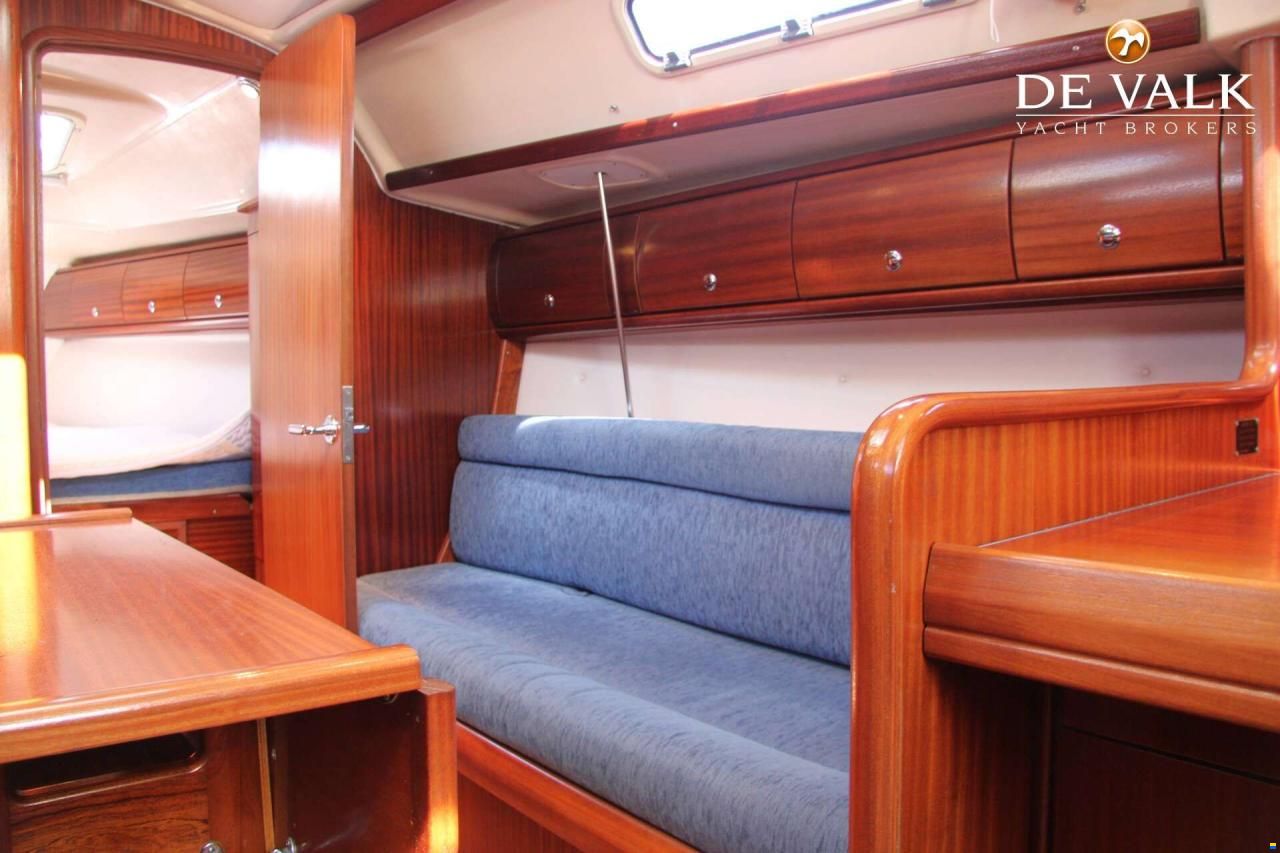 Bavaria 32