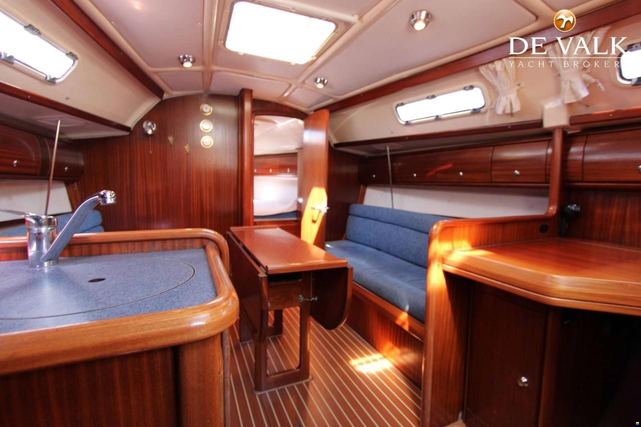 Bavaria 32