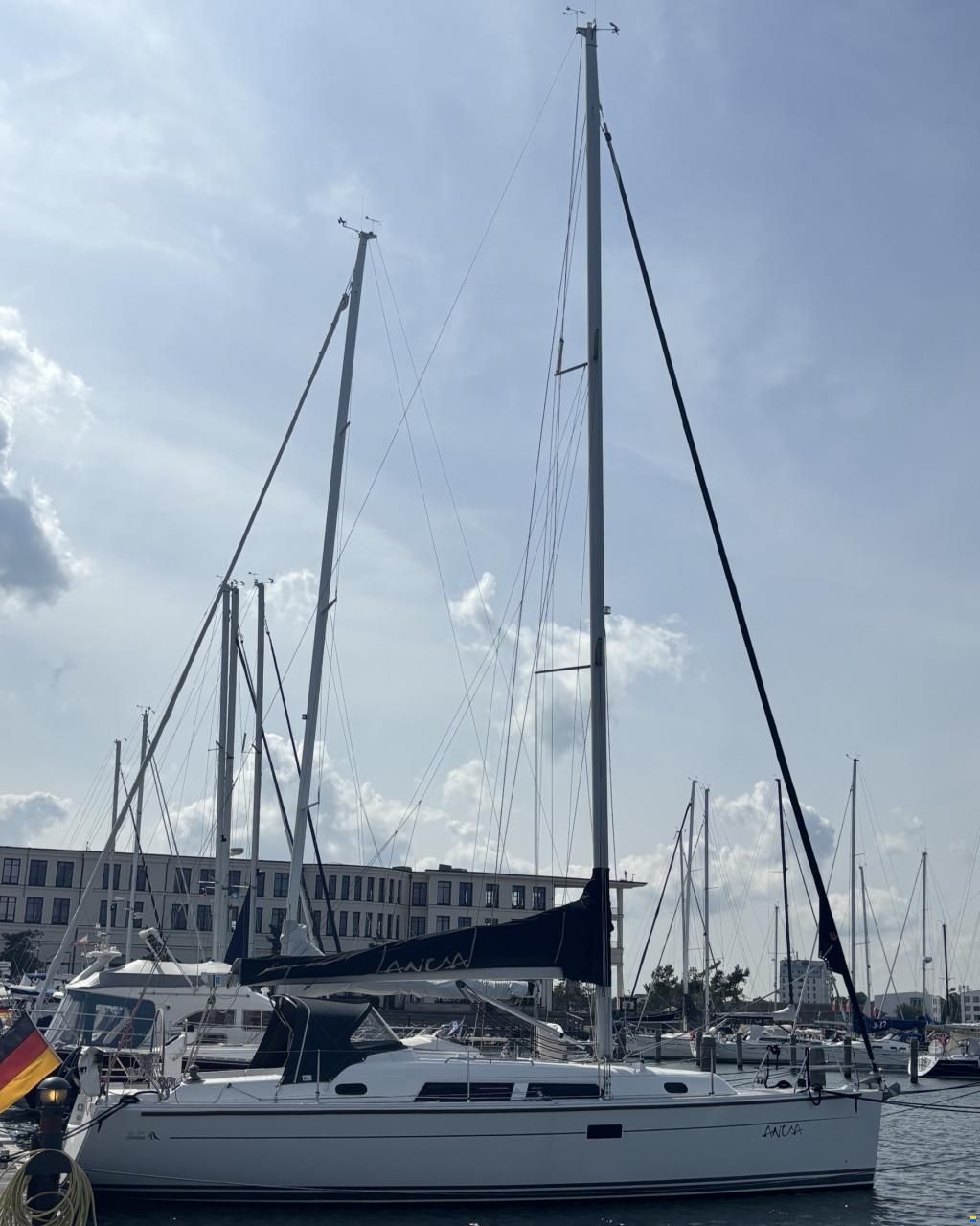 Hanse 370