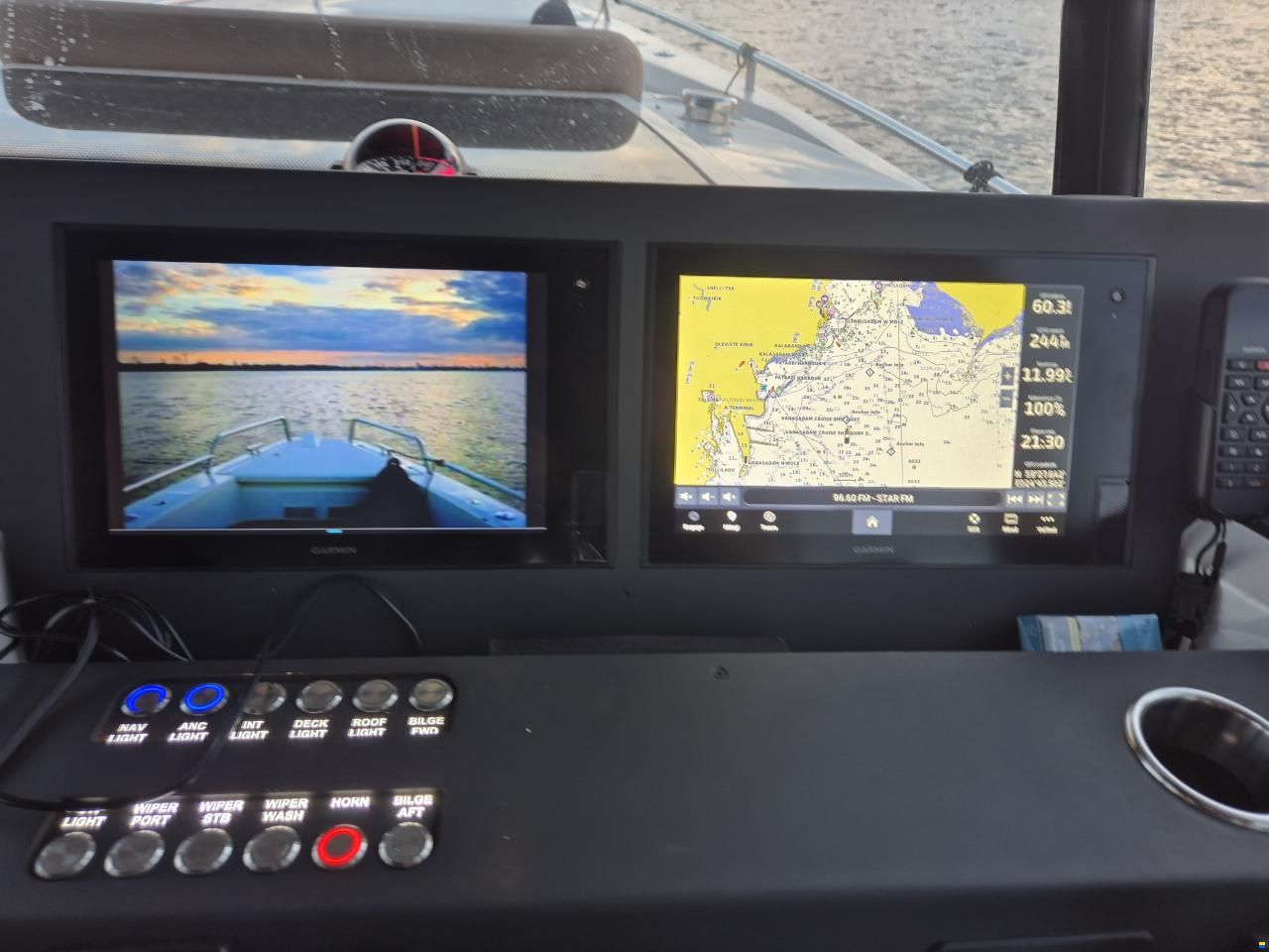 Axopar 37 XC Cross Cabin