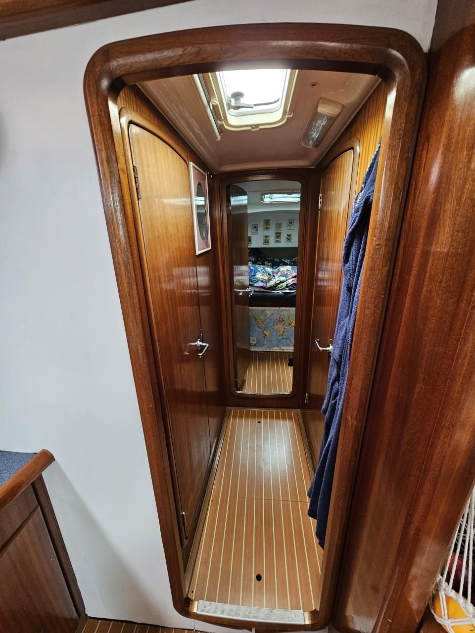 Bavaria 44