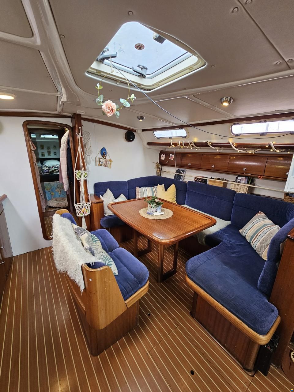 Bavaria 44