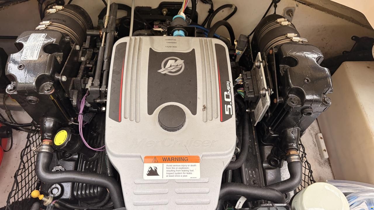 Glastron 215GLS